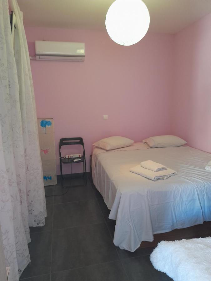 Bright Top Floor Apartment! 扎金索斯镇 外观 照片